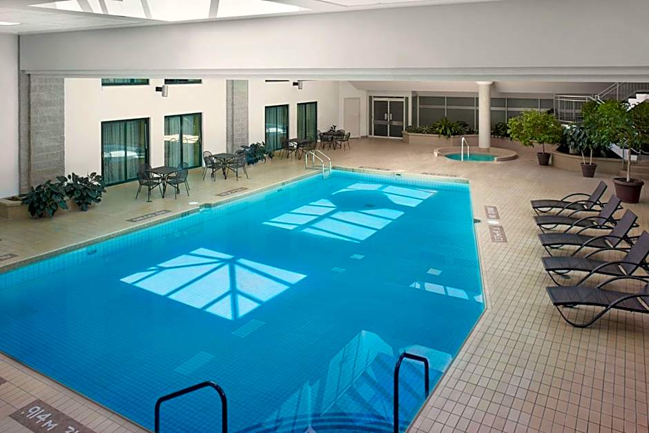Halifax Marriott Harbourfront Hotel