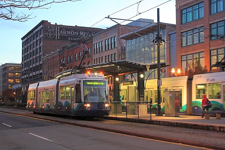 Hilton Garden Inn Tacoma Downtown