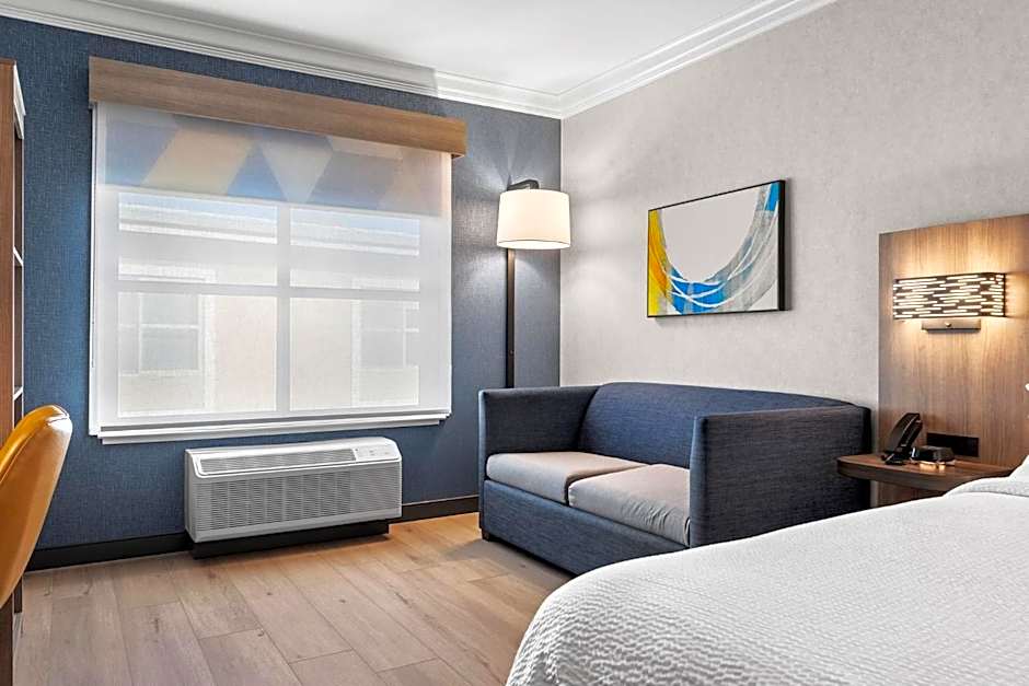 Holiday Inn Express Hotel & Suites Santa Cruz By IHG