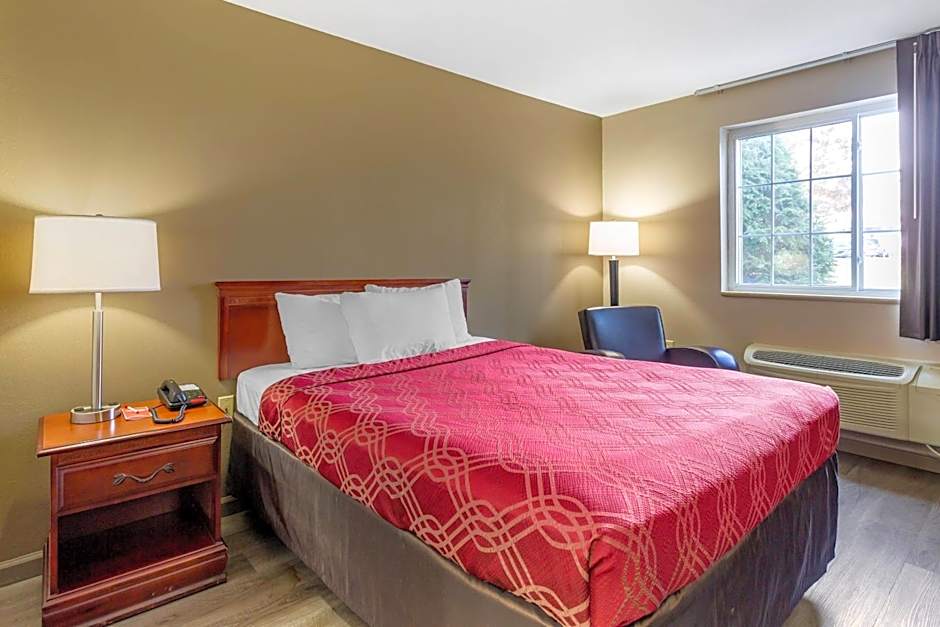 Econo Lodge Inn & Suites Dickson