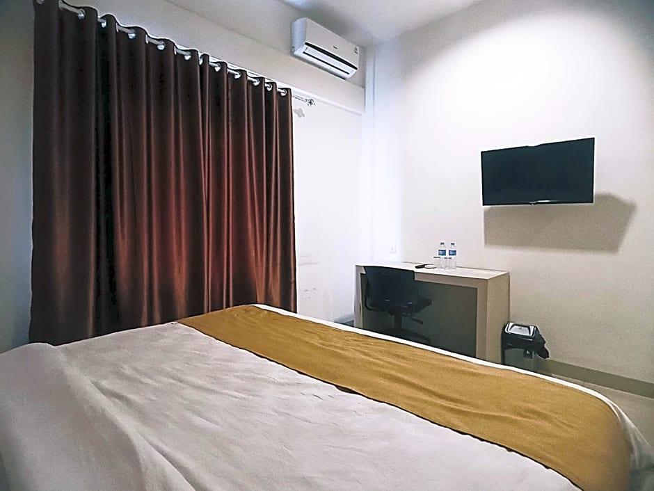 YUNNA EXPRESS LAMPUNG