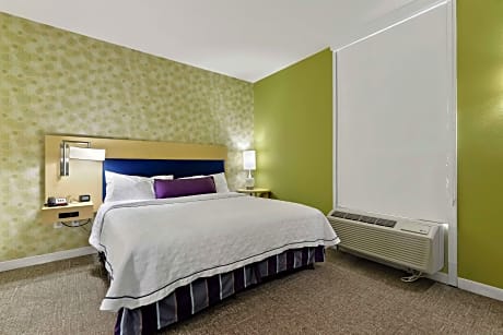 1King Mobilty/Hearing Access Ri Shwr Suite Ns