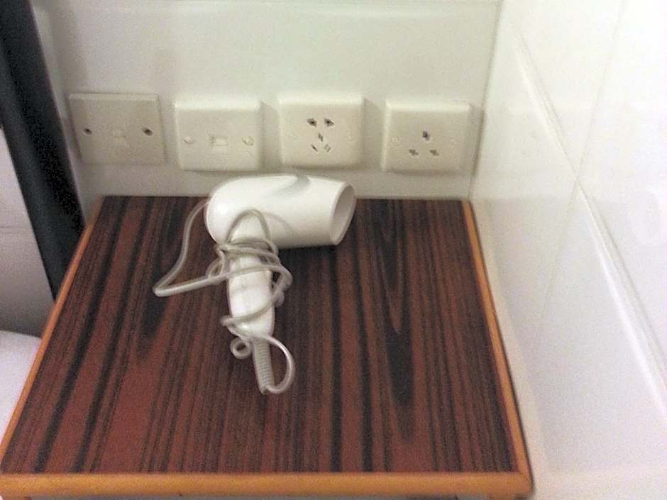 Maple Leaf Guest House