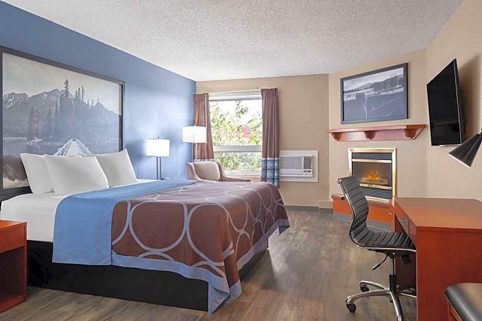 Super 8 by Wyndham Sherwood Park/Edmonton Area