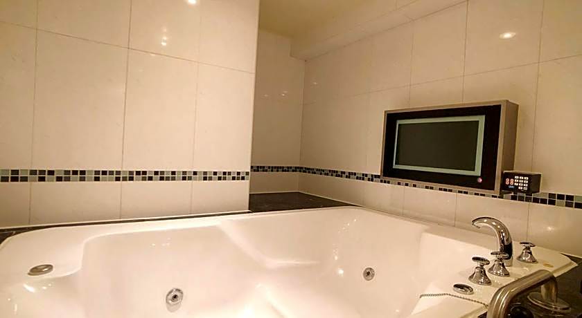 Shihzuwan Hotel – Kaohsiung Station