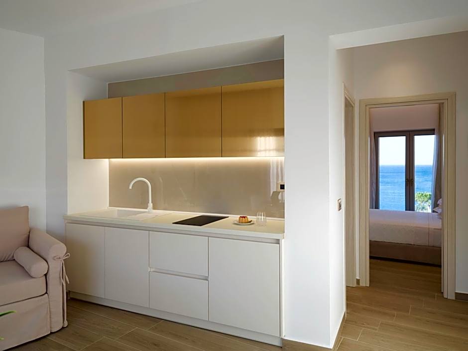 Golden Luxury Suites