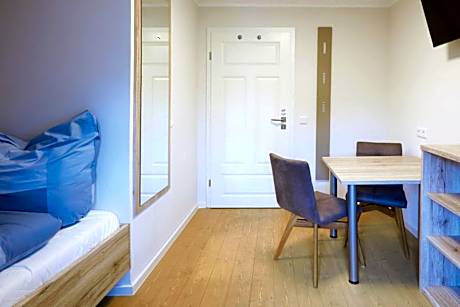 Single Room with Private External Bathroom