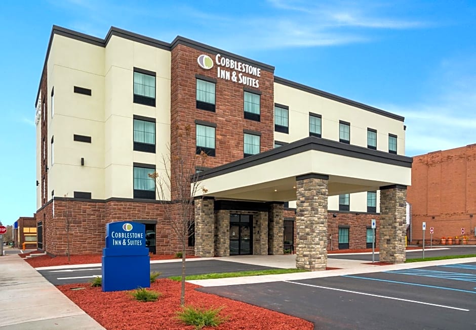 Cobblestone Inn and Suites - Ashland