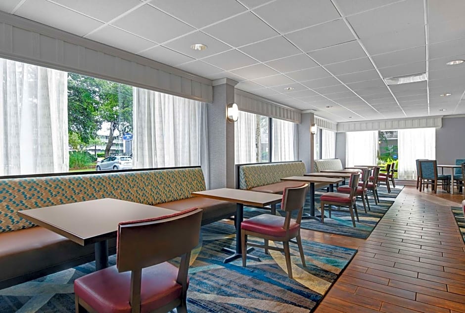 Hampton Inn By Hilton Charleston/Mount Pleasant-Patriots Point