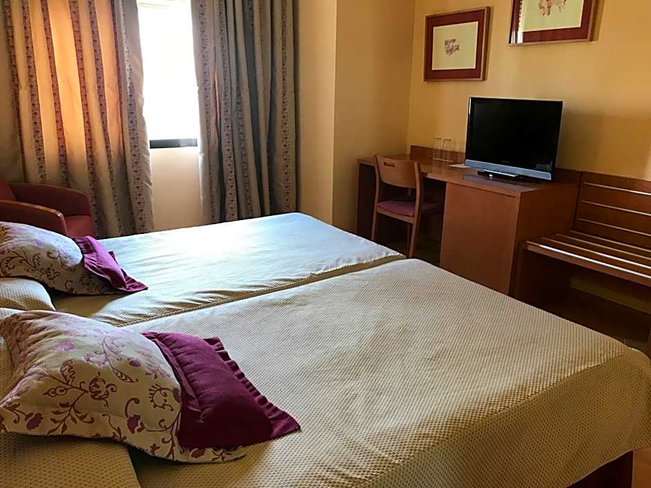 Photo 1 of 10 of Junior Suite