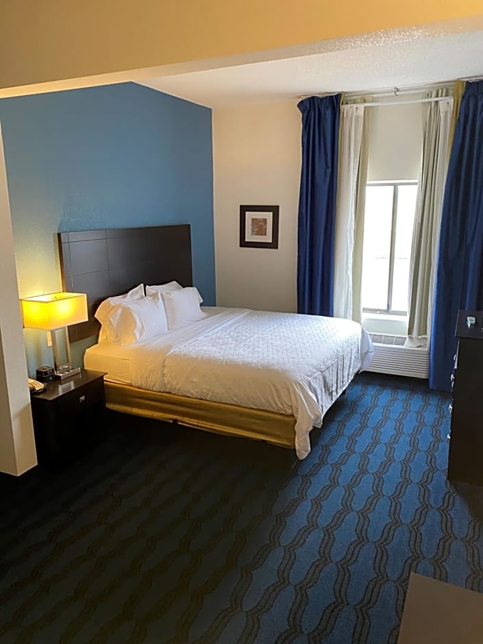 Photo 1 of 1 of King Suite - Non-Smoking