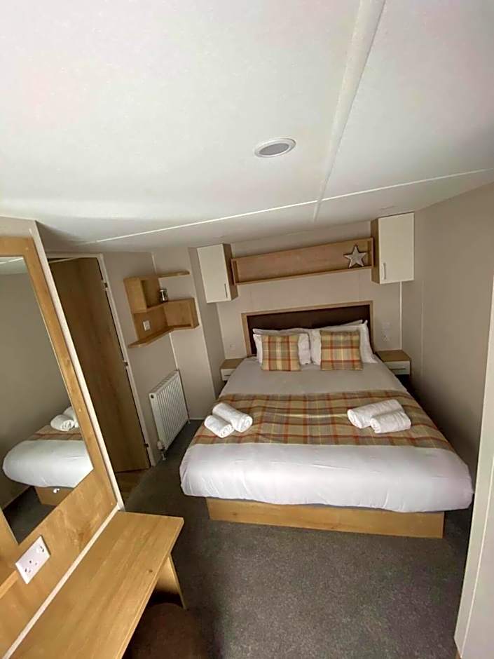 Gulliver's Valley, M1, JCT 31