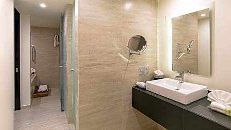 Holiday Inn Mexico Dali Airport By IHG