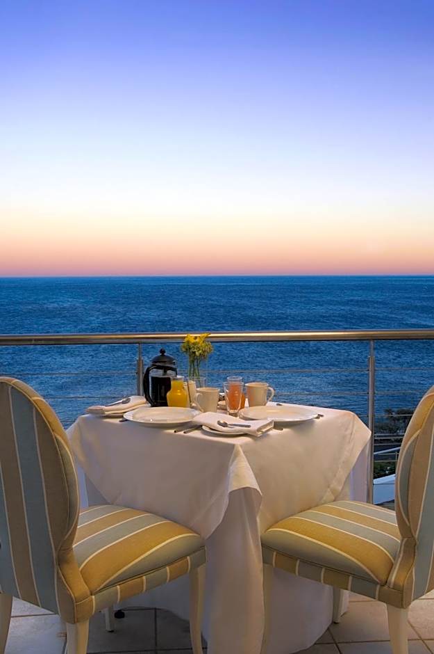 Twelve Apostles Hotel & Spa