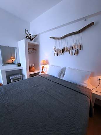 Double Room with Balcony and Sea View