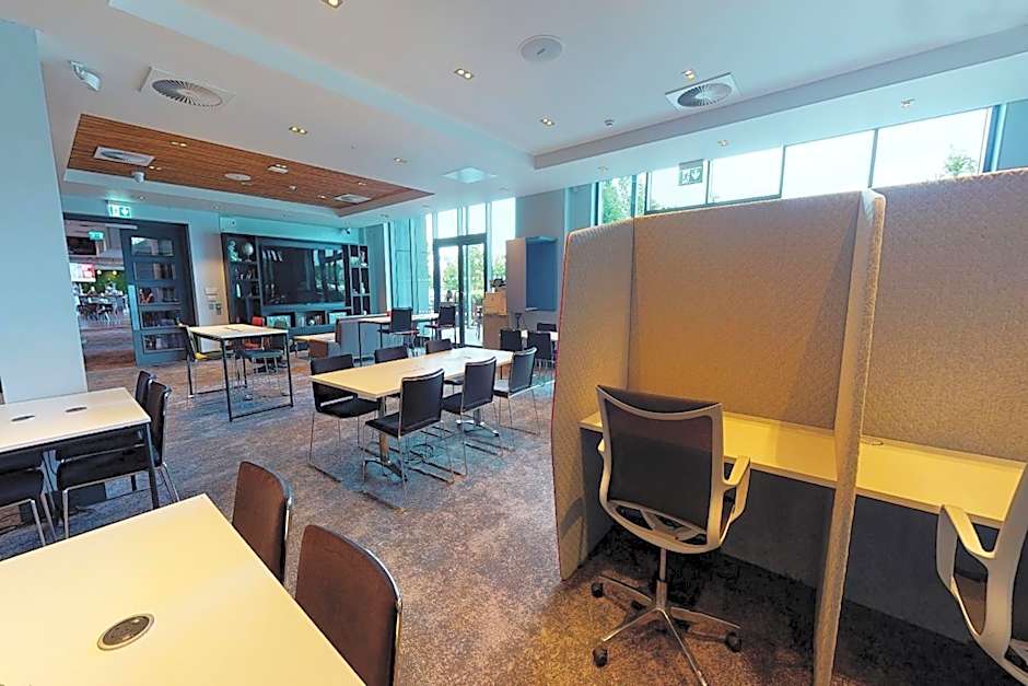 Village Hotel Farnborough