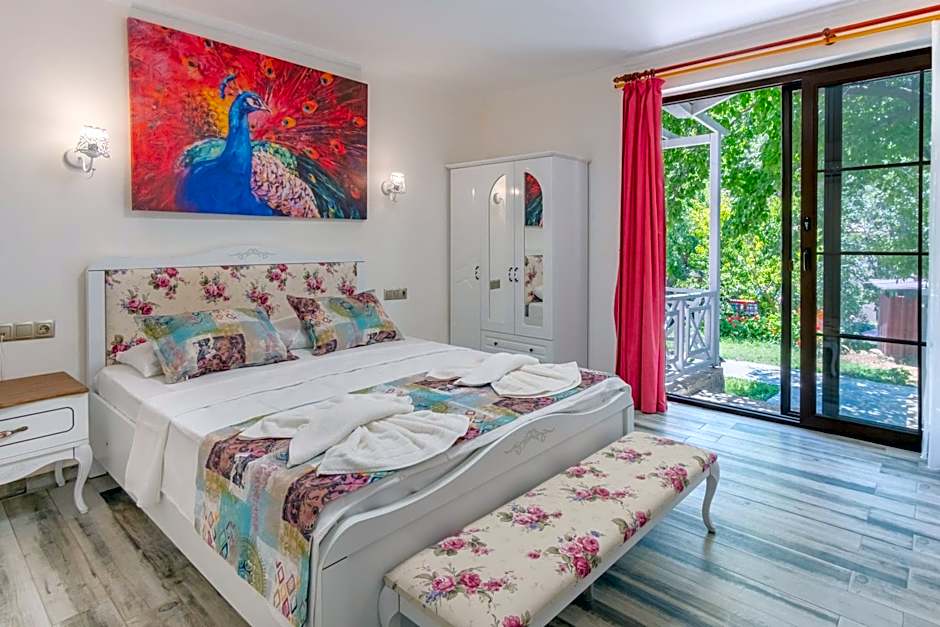 Club Pink Palace Hotel