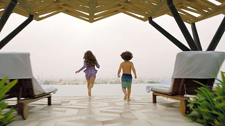 Four Seasons Hotel Kuwait at Burj Alshaya