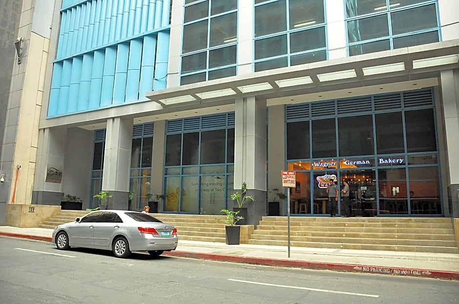 C Suites at Two Central Residences