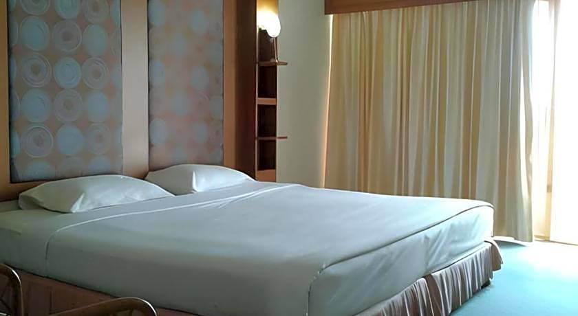 Pailyn Phitsanulok Hotel