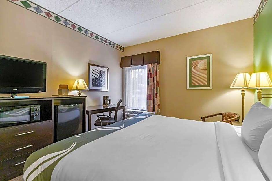 Quality Inn San Antonio Fiesta at Six Flags