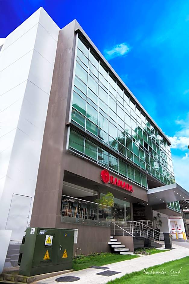 Ramada Panama Centro via Argentina