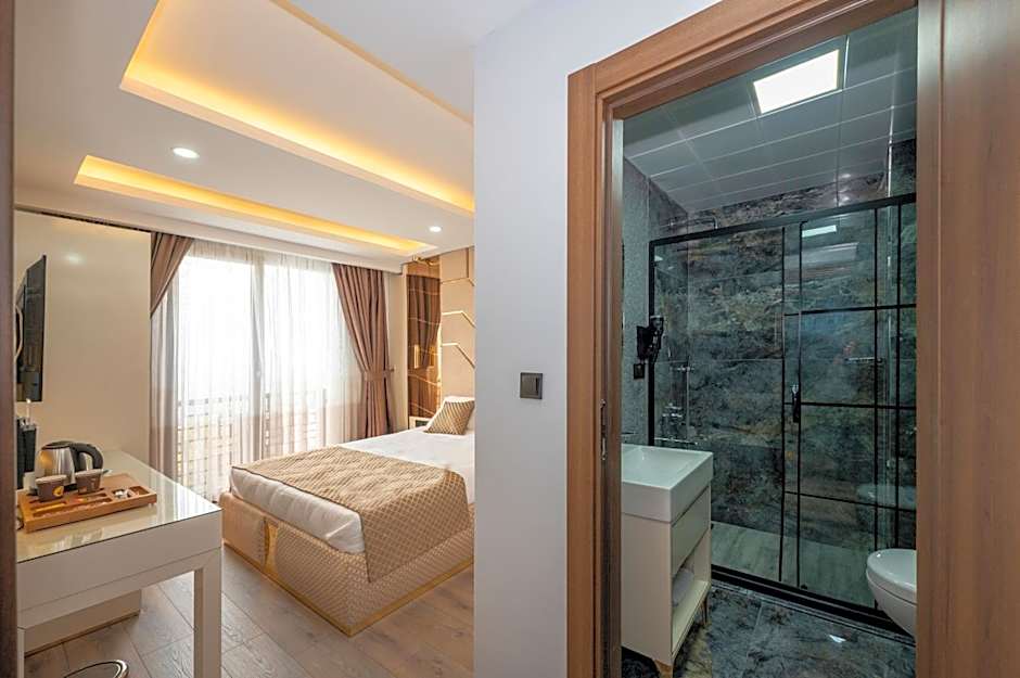 Luxury Airport Hotel By Zazzoni-İstanbul Airport