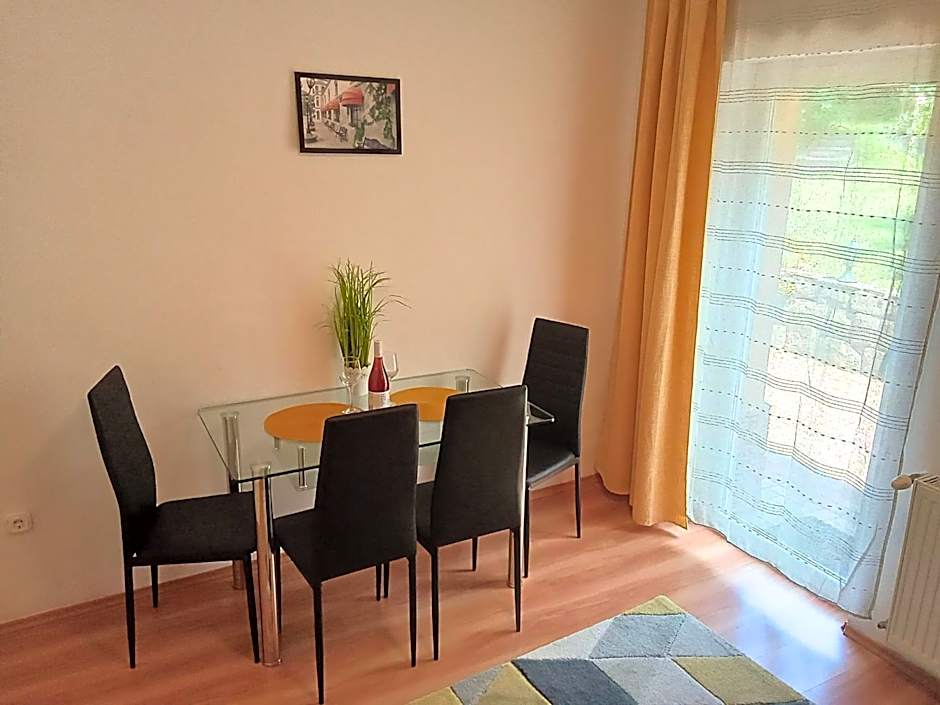 Orient Apartmanház