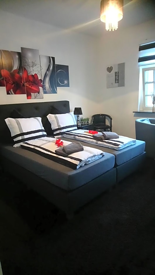 Bed und Breakfast "Die Perle von Gronau"