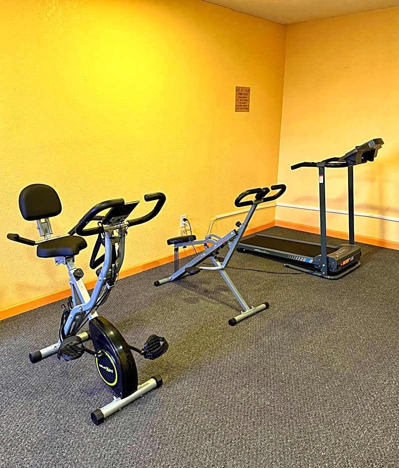 Super 8 by Wyndham Hillsville