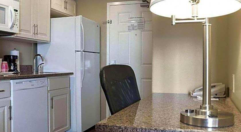 MainStay Suites Bismarck