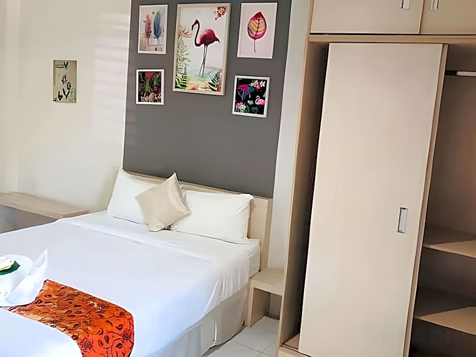 Grand Esie Service Apartment