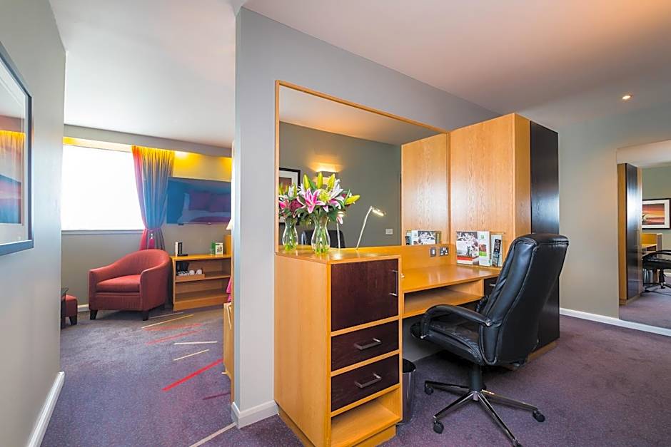 Holiday Inn Aberdeen West By IHG