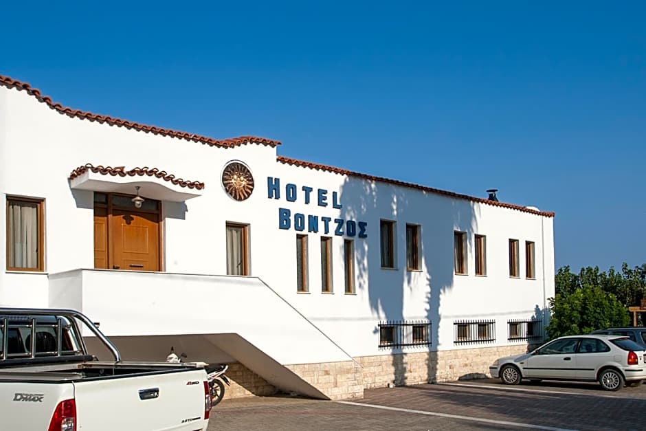 Vontzos Hotel