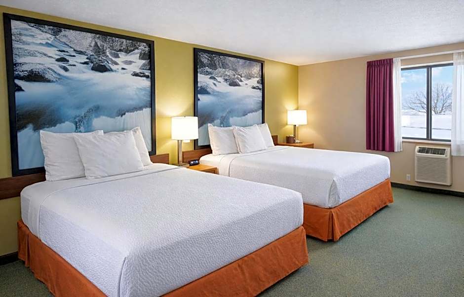 Super 8 by Wyndham Antigo