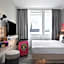 Moxy Duesseldorf City