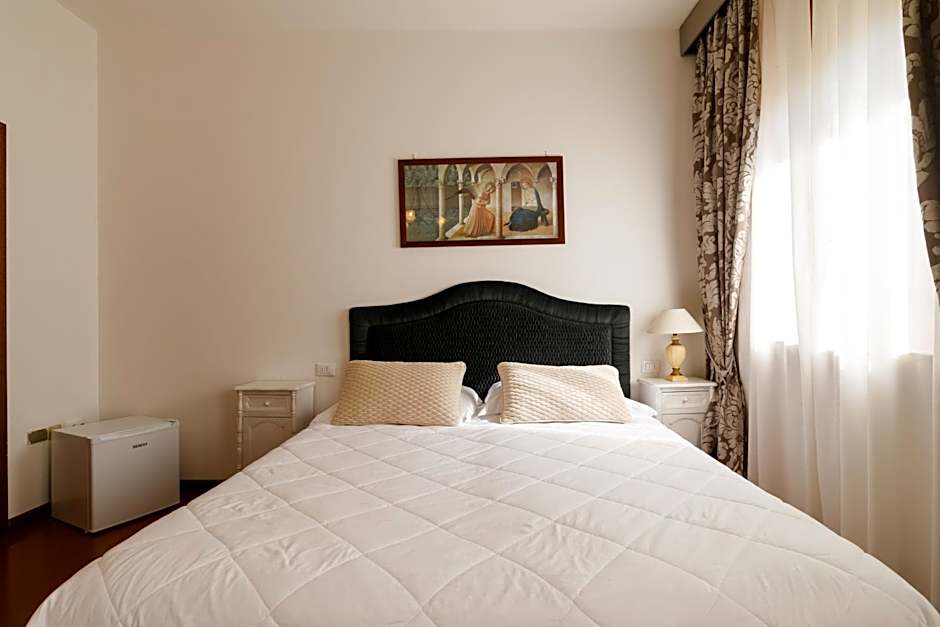 Agriturismo Villa Godenano - Pool&Restaurant