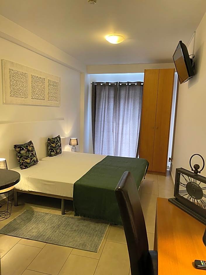 Esmeralda Holidays Apartments