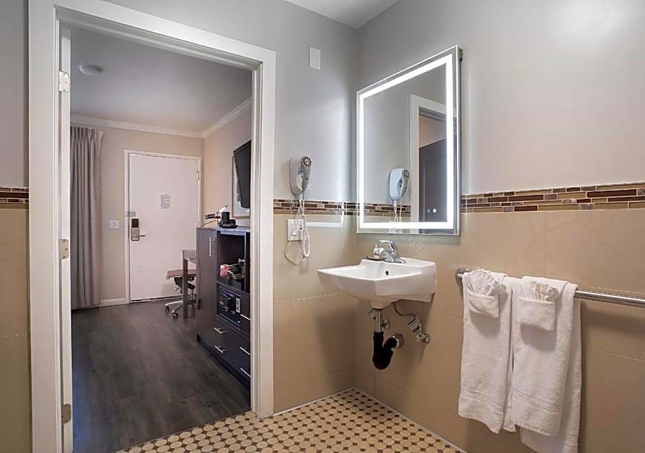 The Palo Alto Inn