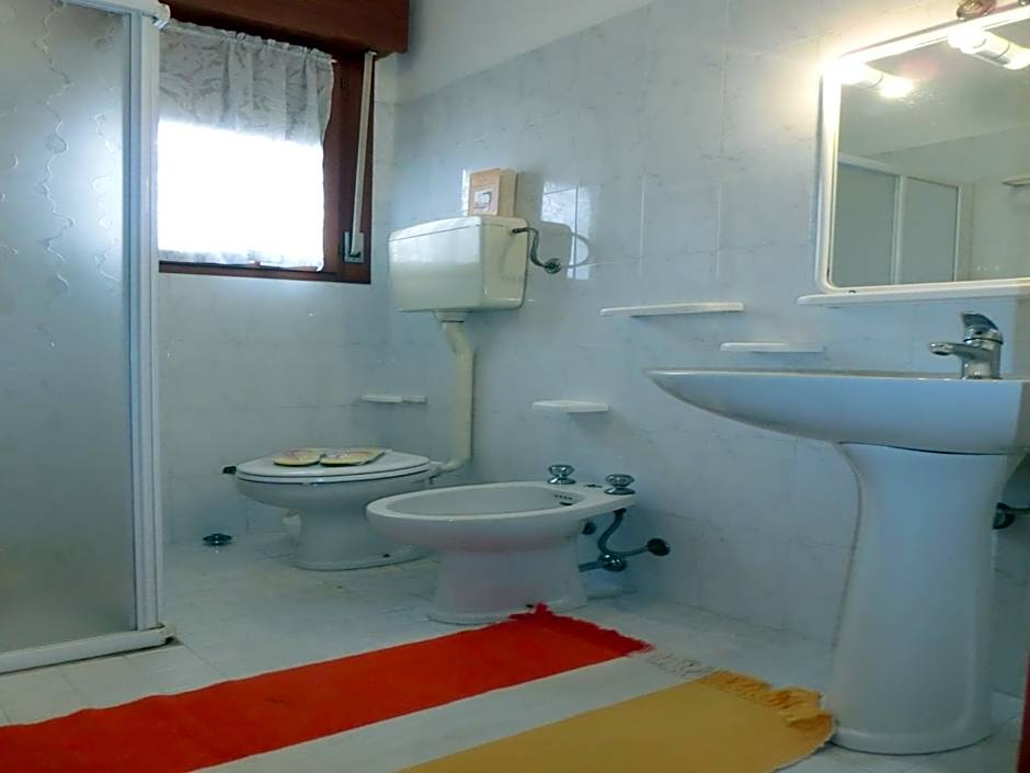 Cozy flat in residence with swimming pool-Beahost