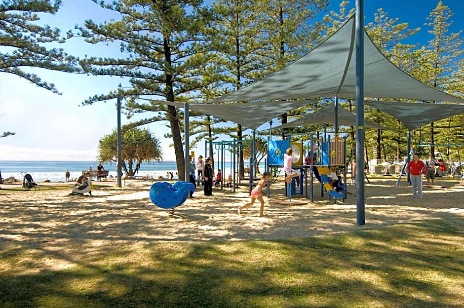 2nd Avenue Beachside Apartments