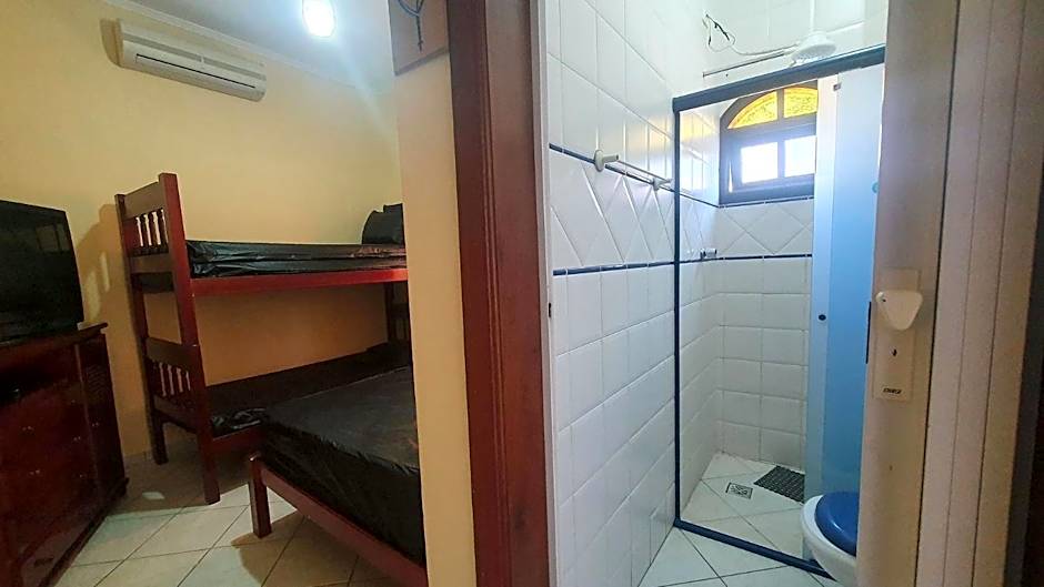 Piscina, Churrasqueira, Wi-Fi, SmartTv, 4dorm, Comércios na porta