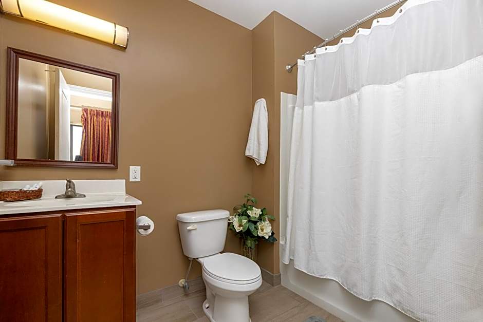 Brinton Suites