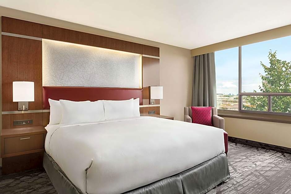 DoubleTree by Hilton Hotel Toronto Airport West