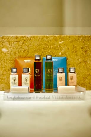 Deluxe Double Room with Spa Access