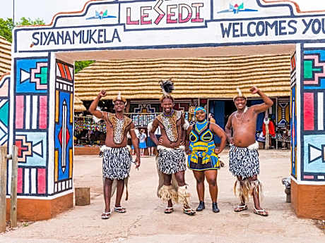 aha Lesedi African Lodge & Cultural Village