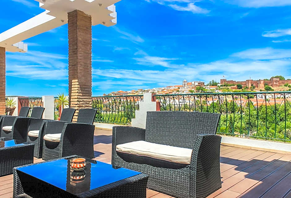 Hotel Colina Dos Mouros