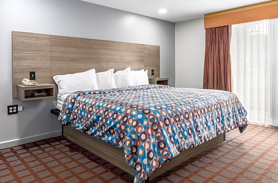 Blue Dolphin Inn