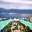 Beachside Hotel and Suites