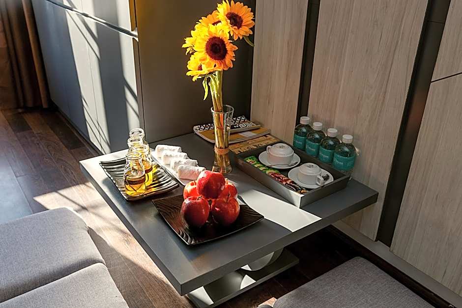 Le House Boutique Hotel - 100m to the beach